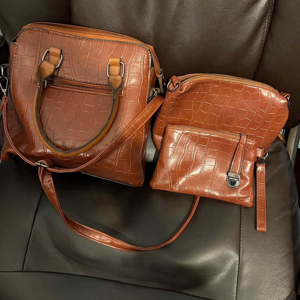 Beautiful 3set leather purse one bag lock on it one bag zipper with kitty